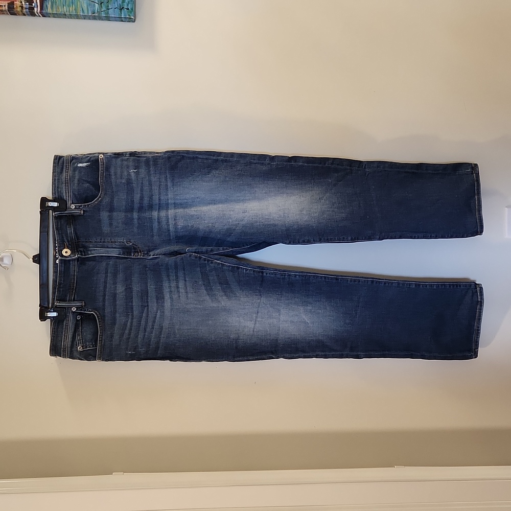 DKNY~ Men's Slim Straight Size 38/32